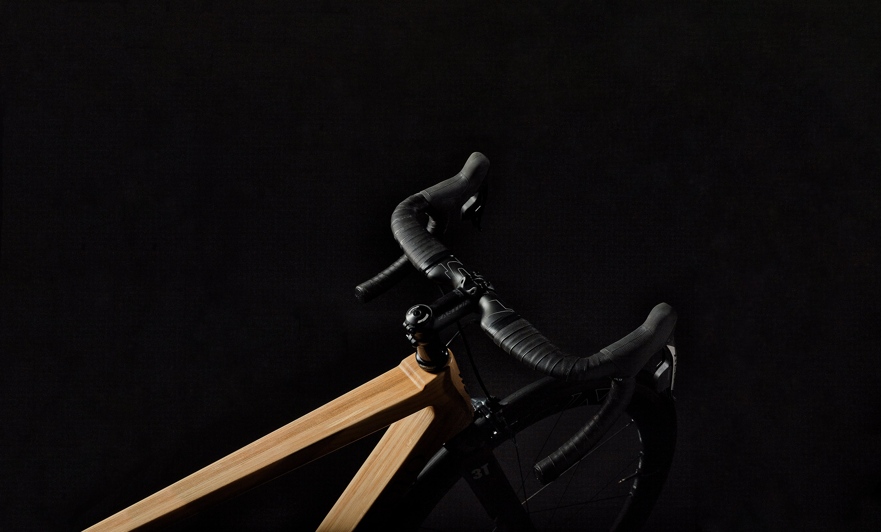 Close up of the handle of the SILA wooden road bike