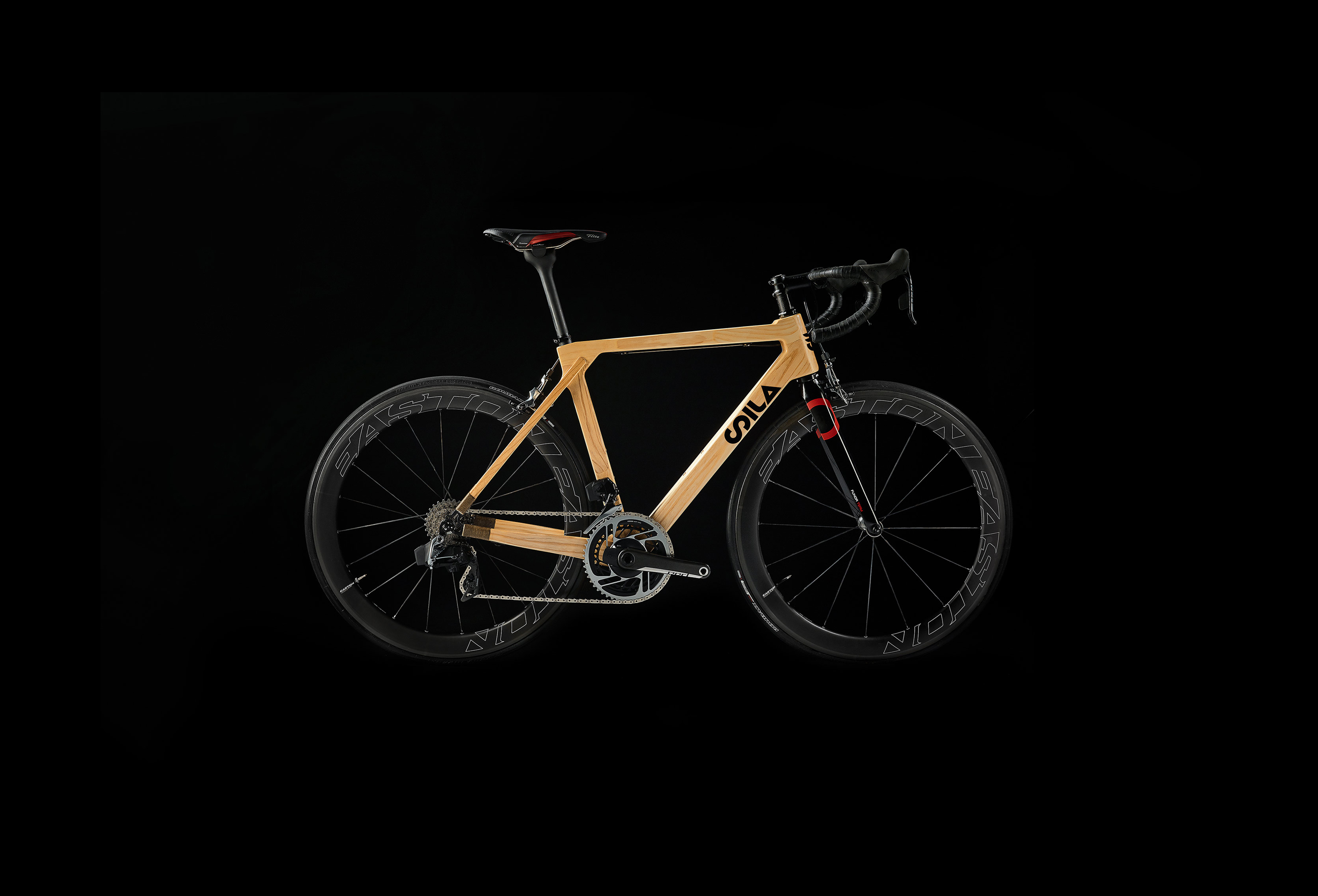 Side view of SILA wooden bike